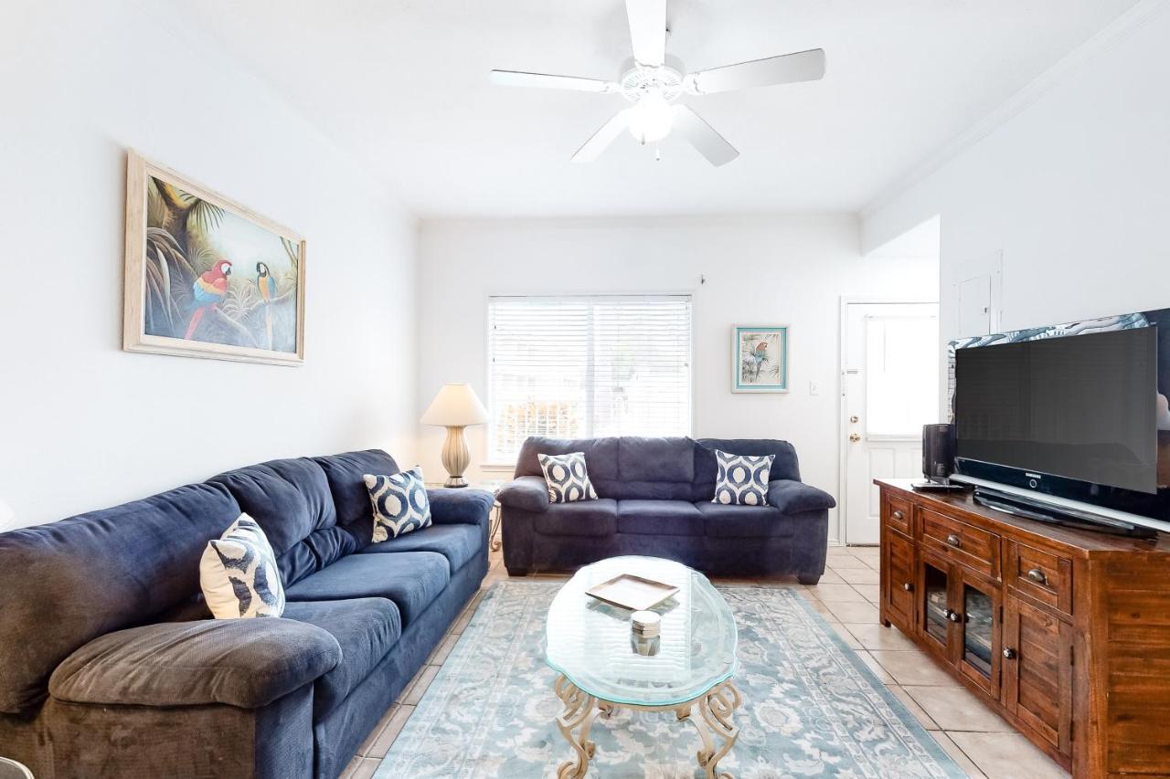 Tropical Breeze Apartment South Padre Island Room photo