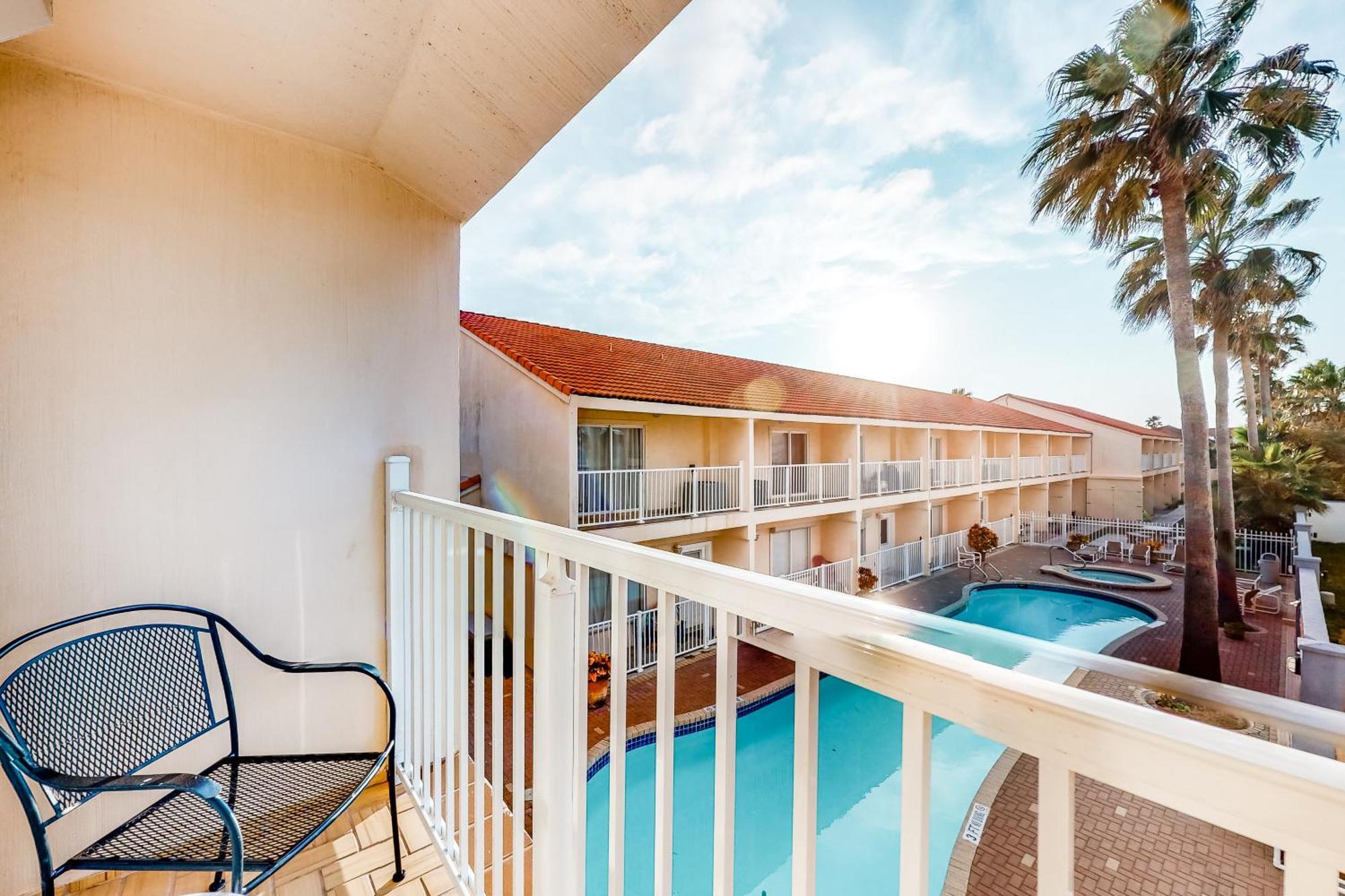 Tropical Breeze Apartment South Padre Island Room photo